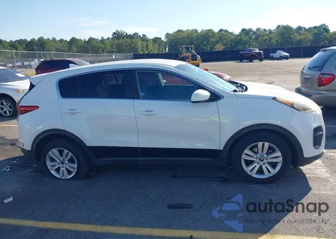 2018 Kia Sportage Lx z USA, uszkodzony, nr VIN KNDPM3AC8J7450632